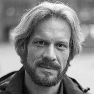 Florian Schewe   