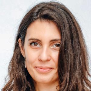 Iulia Hau