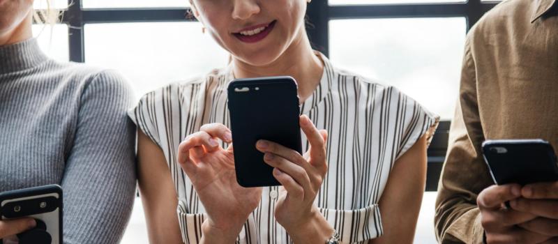 Casual cellphone
