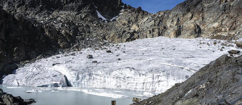 The last remnants of the Elena Glacier